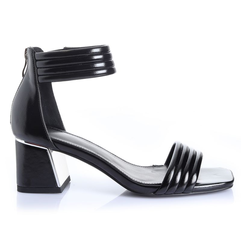 22532603-negro-01