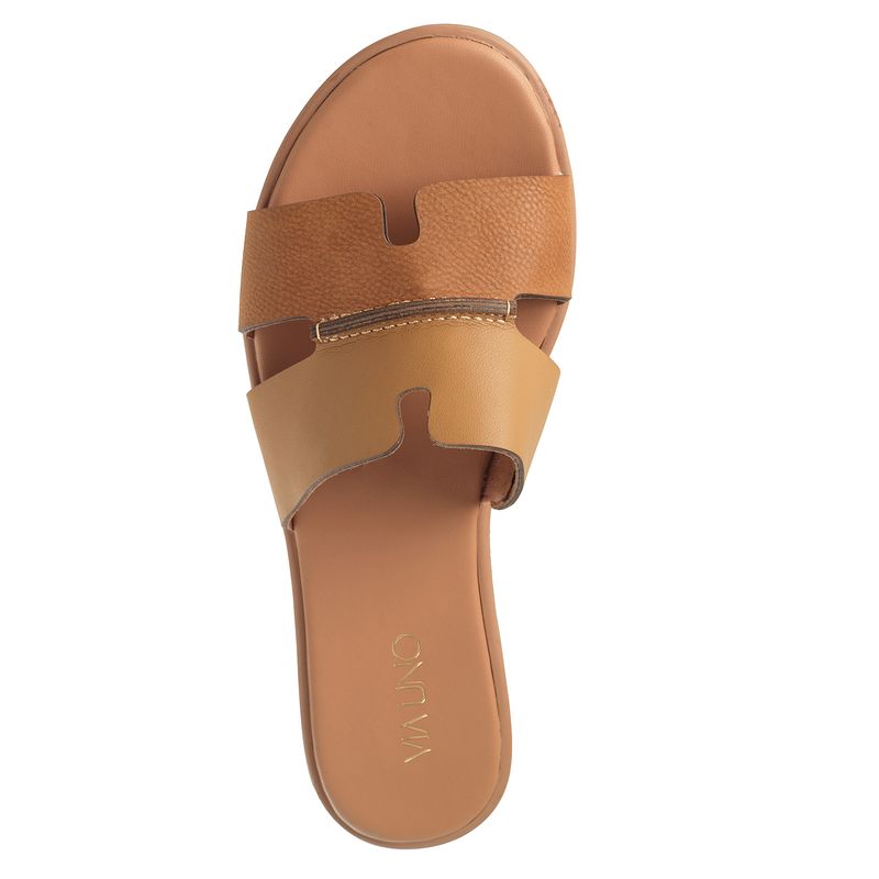 22601641-camel-03
