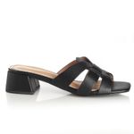 22632617-negro-01