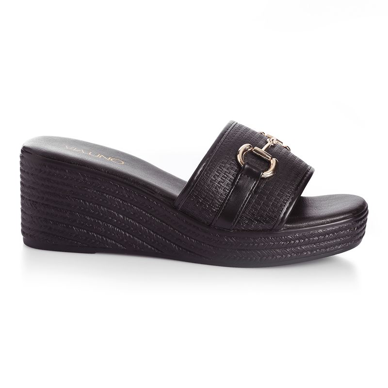 22642611-negro-01