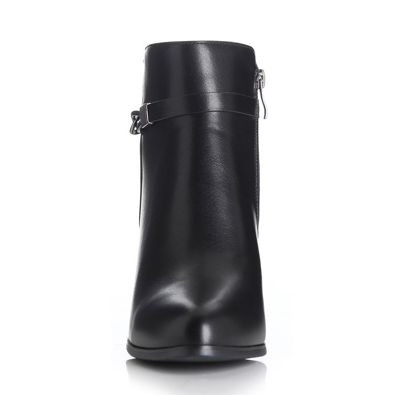 12623404-negro-03