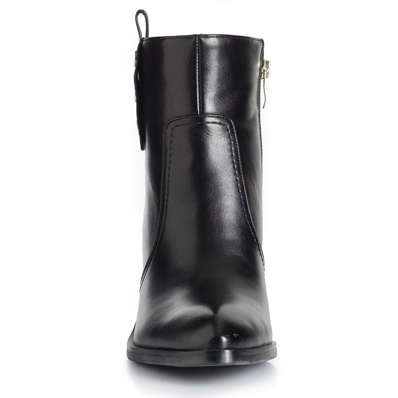 12633408-negro-03